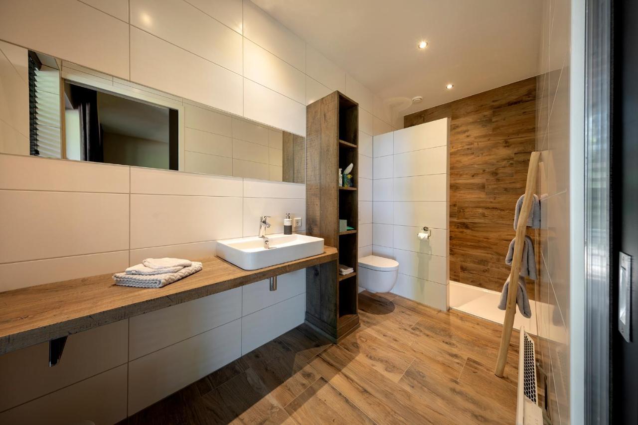 Bed and Breakfast Aubergine Logeren&Dineren Tegelen Exterior foto